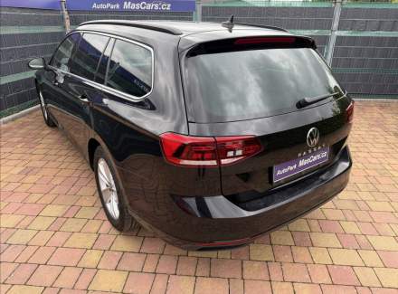 Volkswagen - Passat