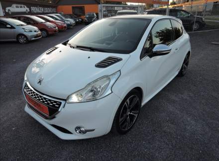 Peugeot - 208