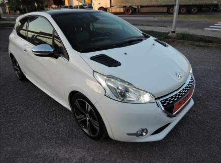 Peugeot - 208