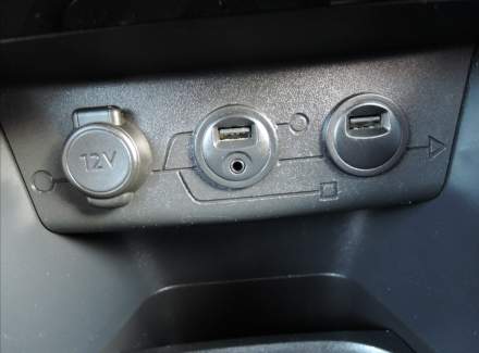 Peugeot - 208