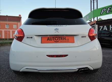 Peugeot - 208