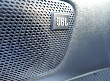 Peugeot - 208