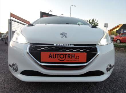 Peugeot - 208
