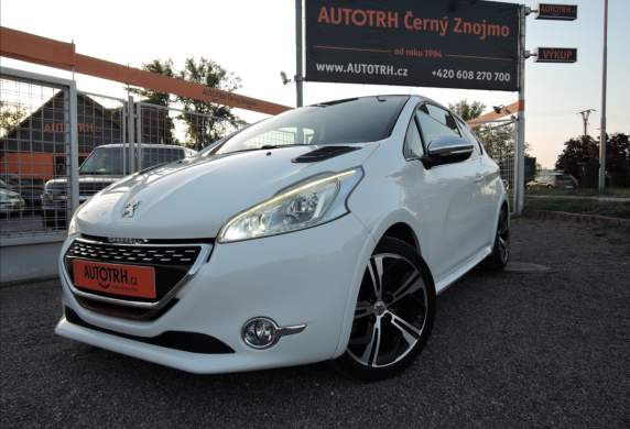 Peugeot - 208