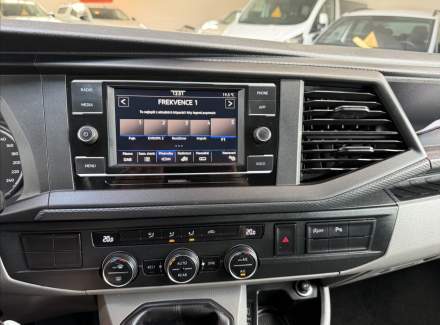Volkswagen - Caravelle
