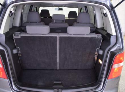 Volkswagen - Touran