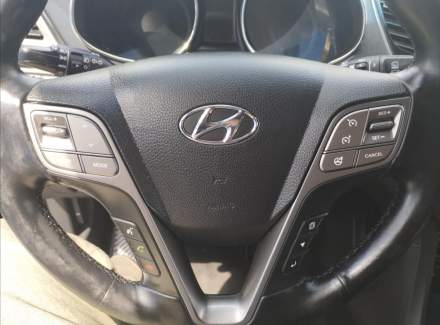 Hyundai - Santa FE