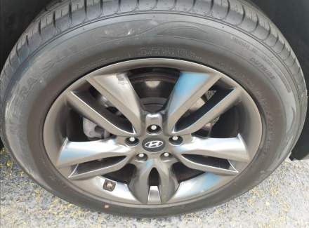 Hyundai - Santa FE