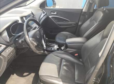 Hyundai - Santa FE