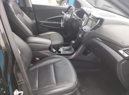 Hyundai - Santa FE