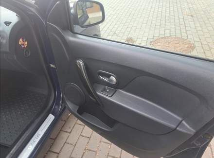 Dacia - Sandero