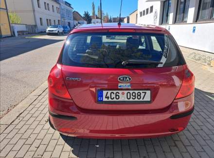 Kia - Cee'd