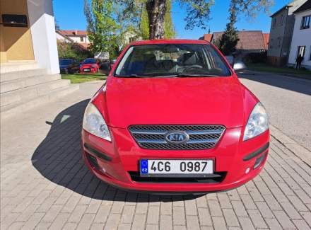 Kia - Cee'd