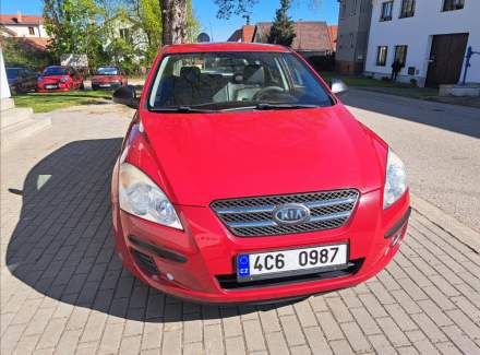Kia - Cee'd