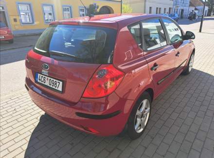 Kia - Cee'd