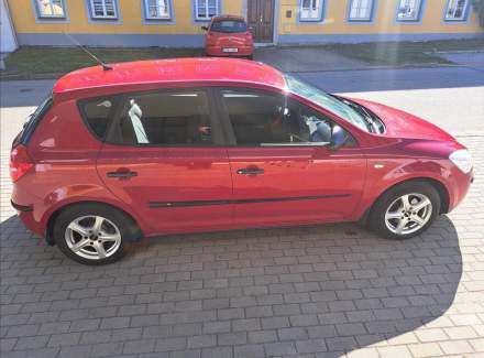 Kia - Cee'd