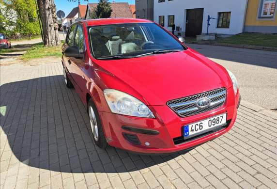 Kia - Cee'd