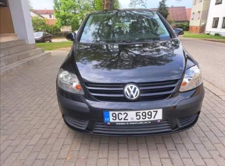 Volkswagen - Golf