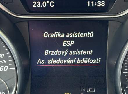 Mercedes-Benz - GLA