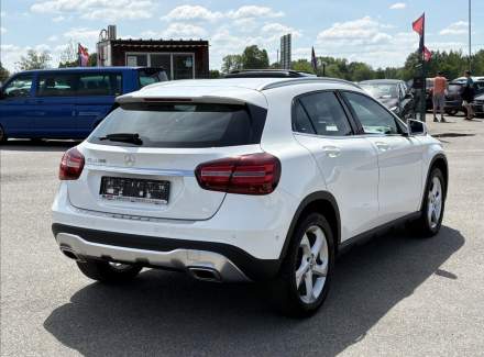 Mercedes-Benz - GLA