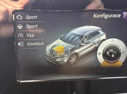 Mercedes-Benz - GLA