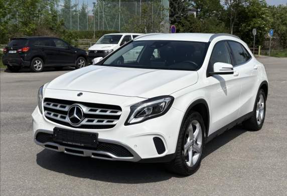 Mercedes-Benz - GLA