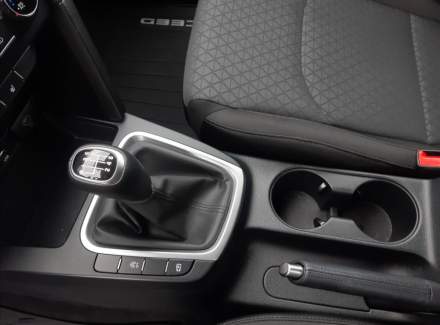 Kia - Cee'd