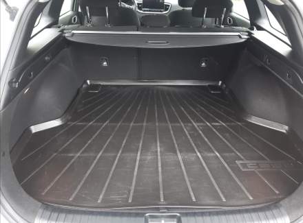 Kia - Cee'd