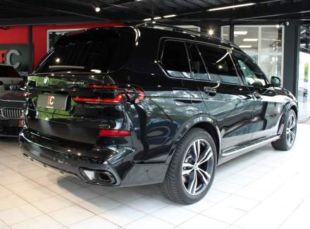 BMW - X7