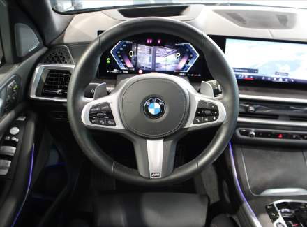 BMW - X7