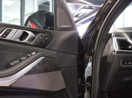 BMW - X7
