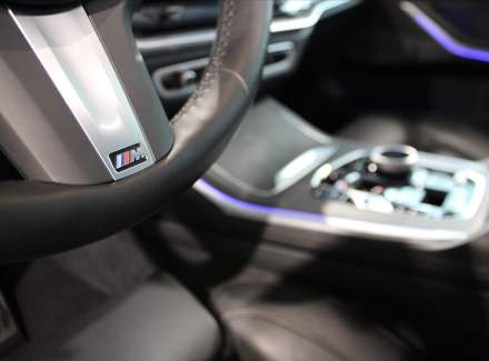 BMW - X7