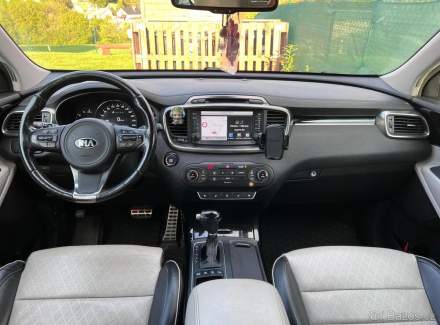 Kia - Sorento