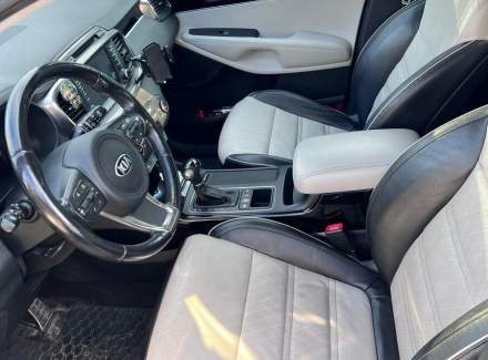 Kia - Sorento