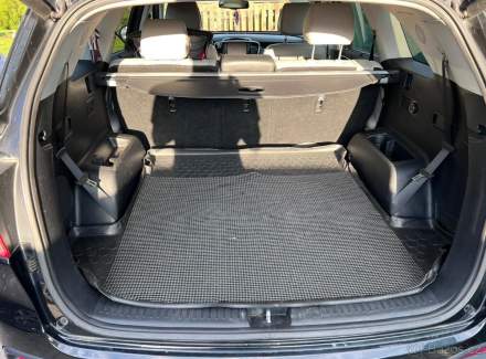 Kia - Sorento
