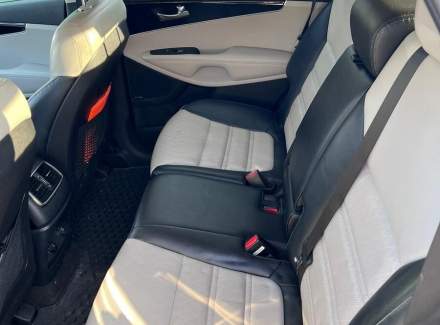 Kia - Sorento