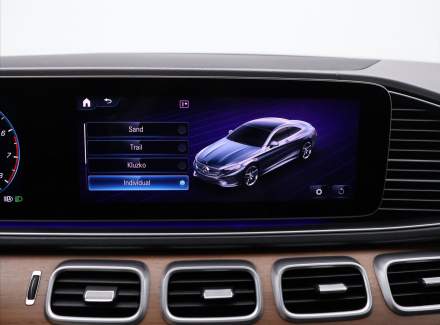Mercedes-Benz - GLS
