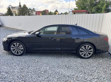 Audi - A8