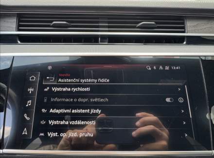 Audi - A8
