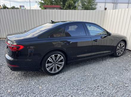 Audi - A8