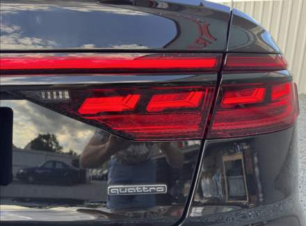 Audi - A8