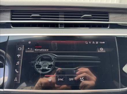 Audi - A8