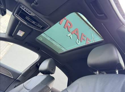 Audi - A8