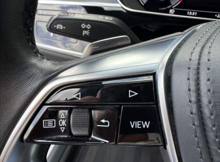 Audi - A8