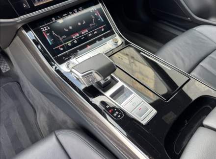 Audi - A8