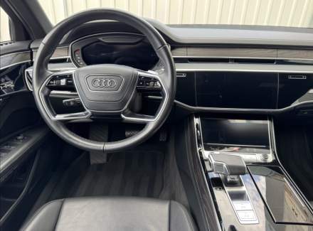 Audi - A8