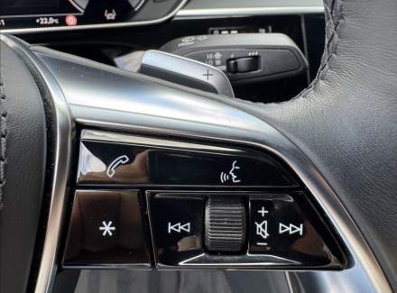 Audi - A8
