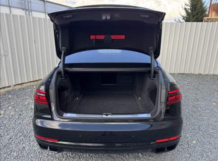 Audi - A8