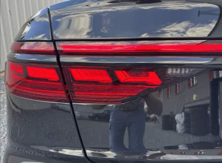Audi - A8
