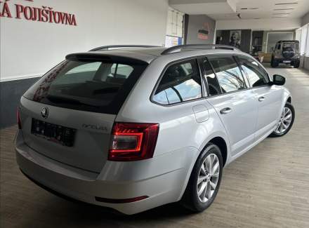 Škoda - Octavia